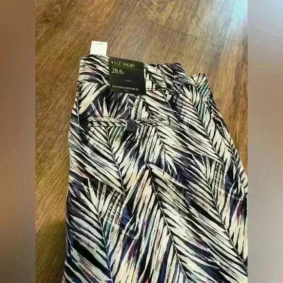 Banana Republic size 6 patterned shorts summer vacation colorful resort wear - Picture 2 of 11